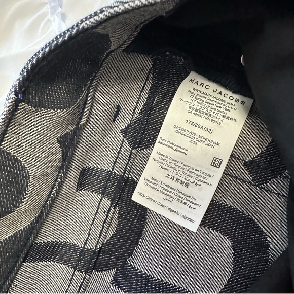 Marc Jacobs The Monogram Oversized Jeans - Picture 8 of 9